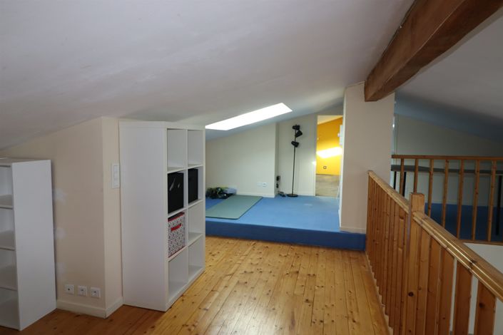 Image No.15-3 Bed House for sale