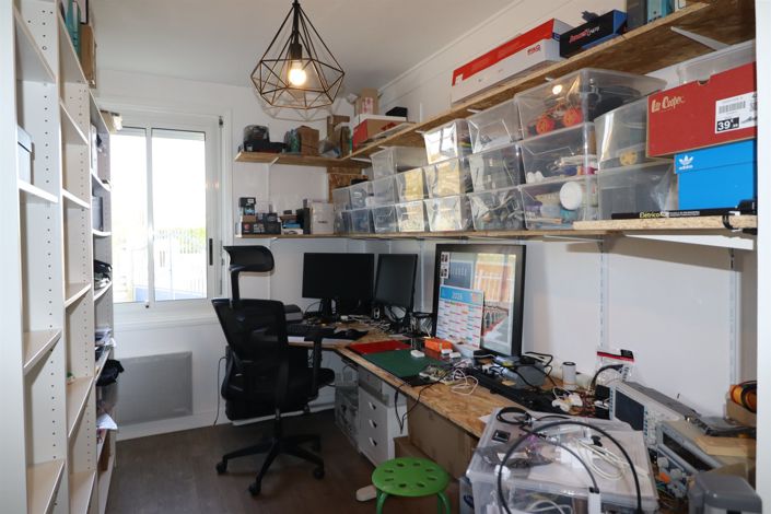 Image No.19-3 Bed House for sale