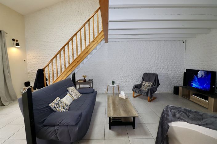 Image No.2-3 Bed House for sale