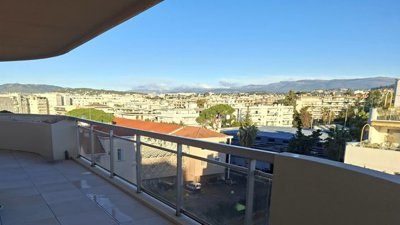 1 - Cannes, Apartment