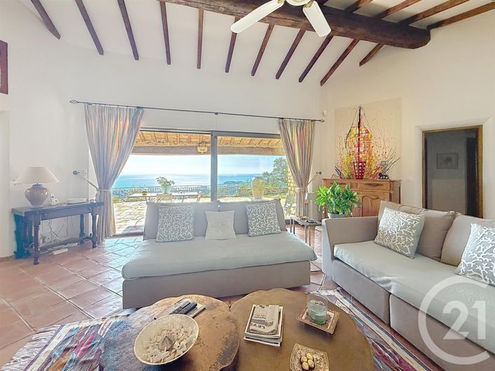 Image No.7-5 Bed House for sale