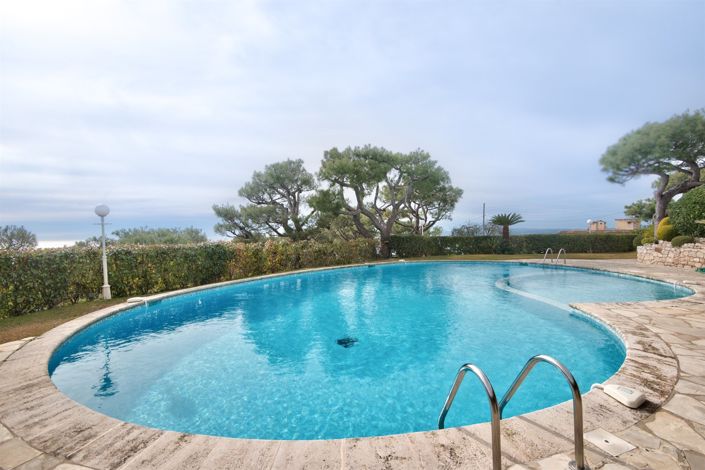 Image No.24-3 Bed Apartment for sale