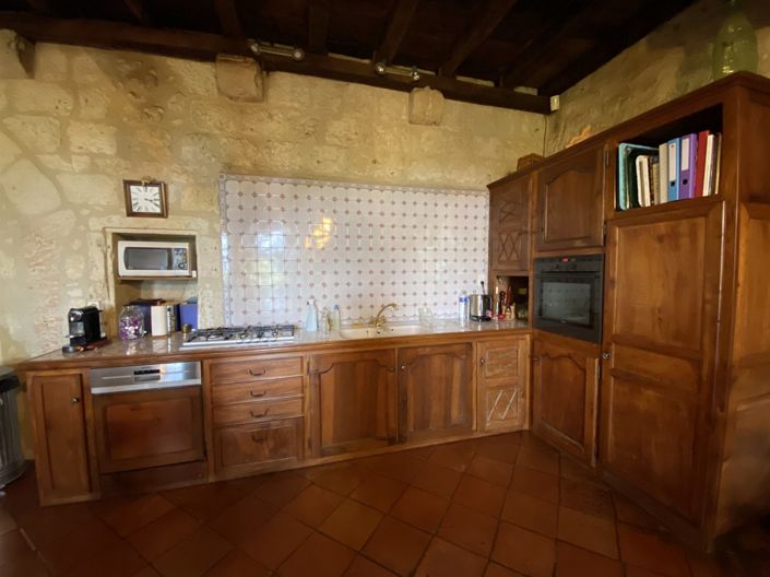 Image No.12-4 Bed House for sale