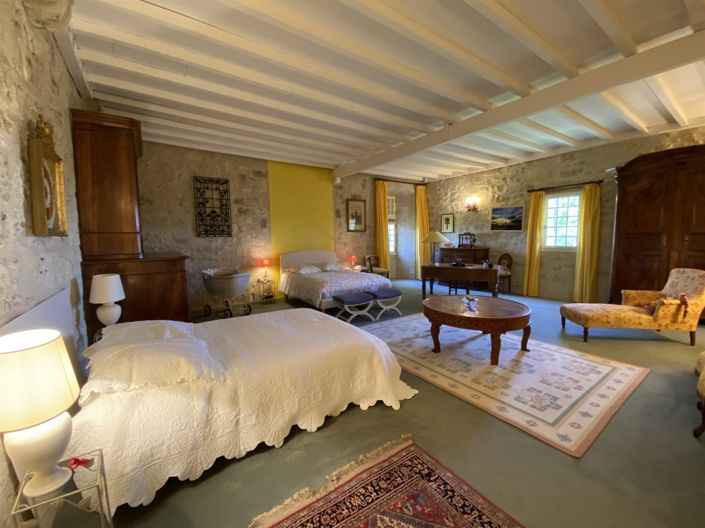 Image No.16-4 Bed House for sale