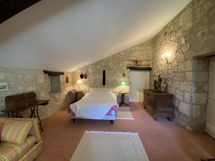 Image No.21-4 Bed House for sale