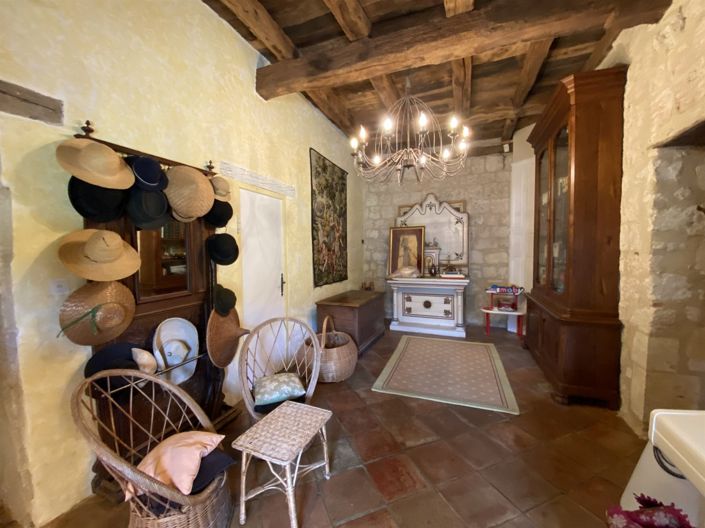 Image No.8-4 Bed House for sale