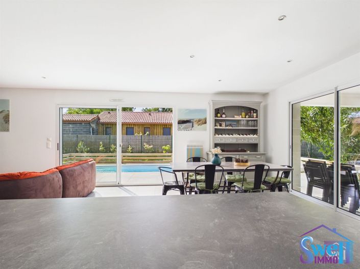 Image No.3-4 Bed House for sale