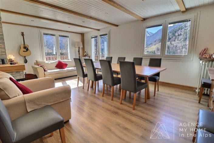 Image No.18-7 Bed House for sale