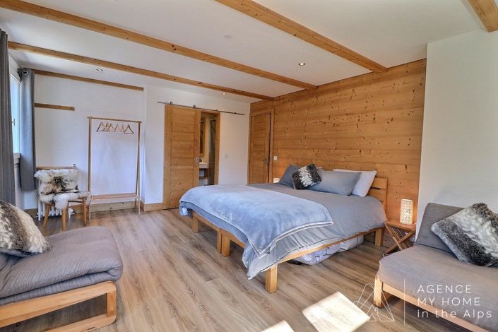 Image No.27-7 Bed House for sale