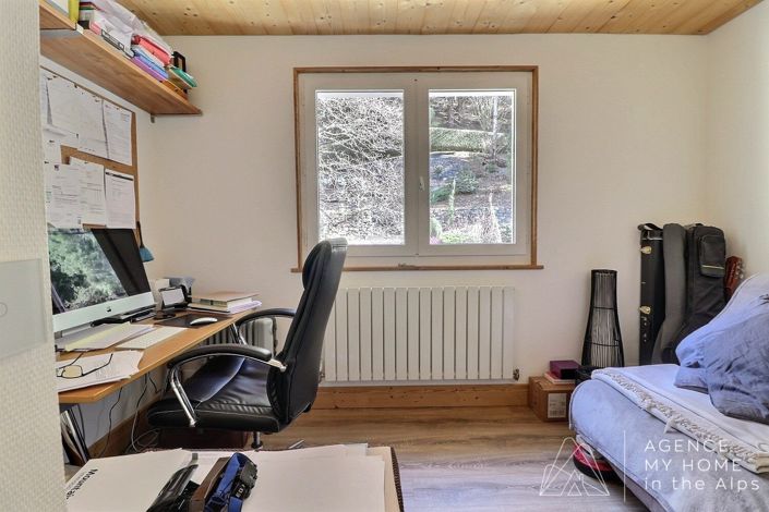 Image No.30-7 Bed House for sale