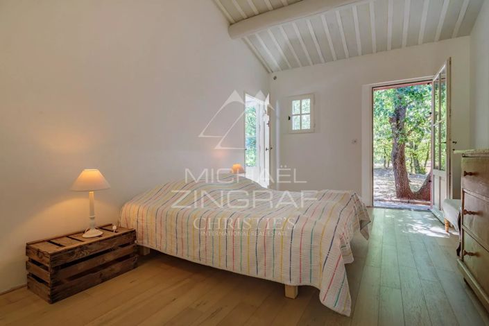 Image No.10-5 Bed House for sale