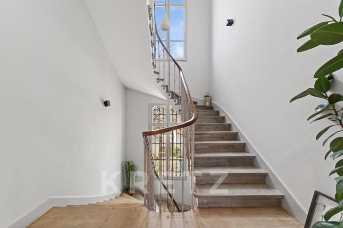 Image No.10-7 Bed House for sale