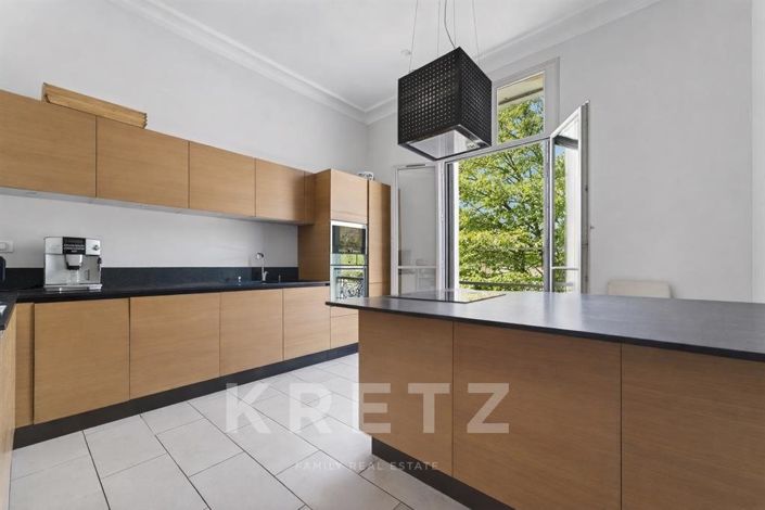 Image No.9-7 Bed House for sale