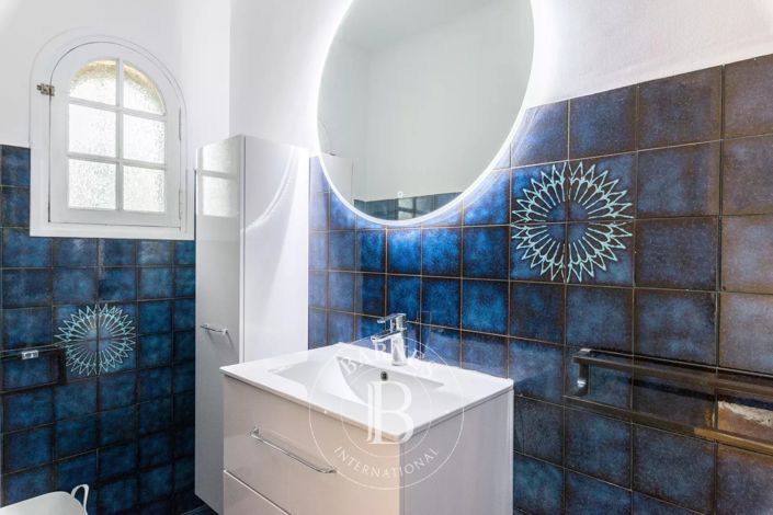 Image No.15-5 Bed House for sale