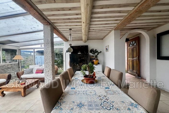 Image No.16-5 Bed House for sale