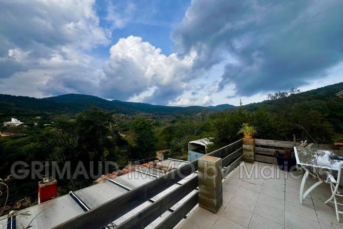 Image No.4-5 Bed House for sale