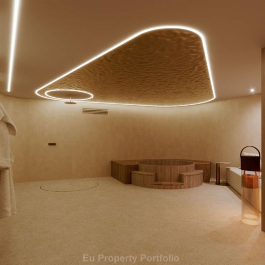 Image No.6-5 Bed House for sale