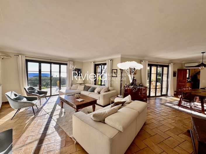 Image No.14-4 Bed House for sale