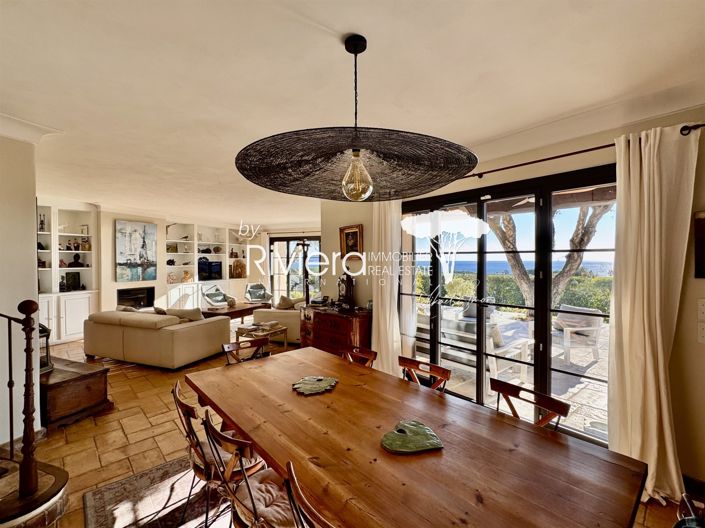 Image No.17-4 Bed House for sale