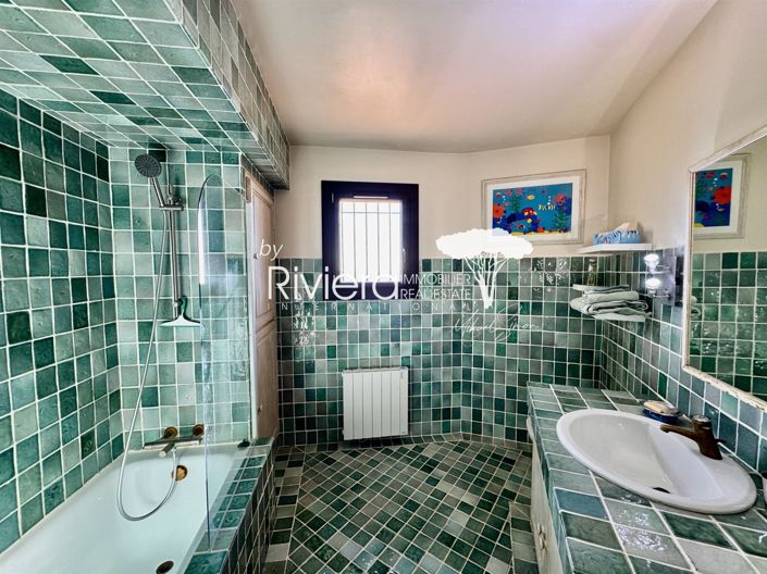 Image No.27-4 Bed House for sale