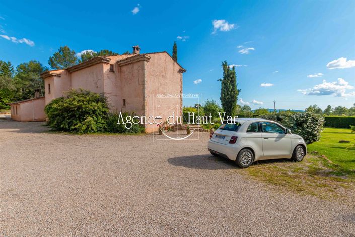 Image No.13-5 Bed House for sale