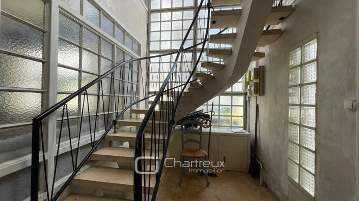 Image No.2-5 Bed House for sale