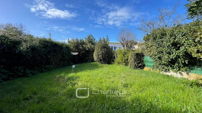 Image No.6-5 Bed House for sale