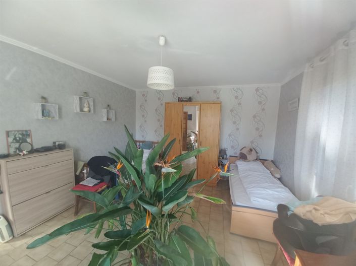 Image No.13-6 Bed House for sale