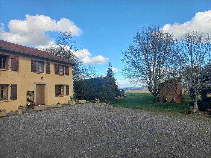 Image No.17-6 Bed House for sale