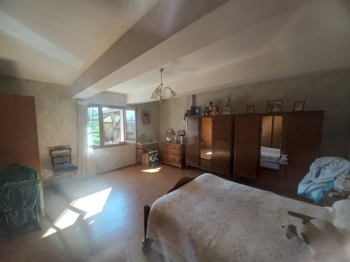 Image No.4-6 Bed House for sale