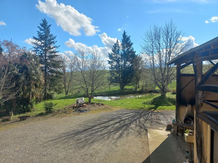 Image No.8-6 Bed House for sale