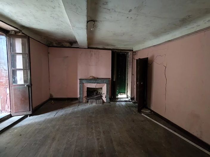 Image No.3-4 Bed House for sale