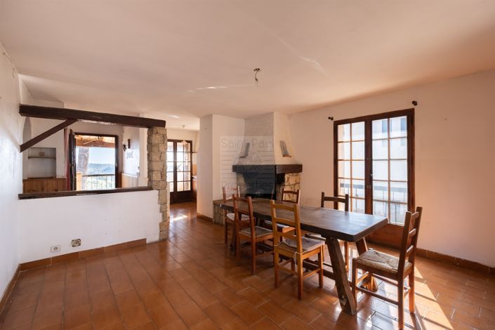 Image No.9-4 Bed House for sale