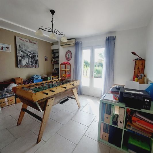 Image No.8-4 Bed House for sale