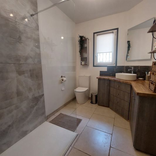 Image No.9-4 Bed House for sale