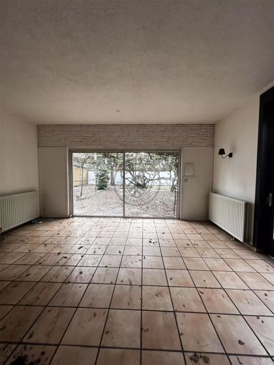 Image No.4-House for sale