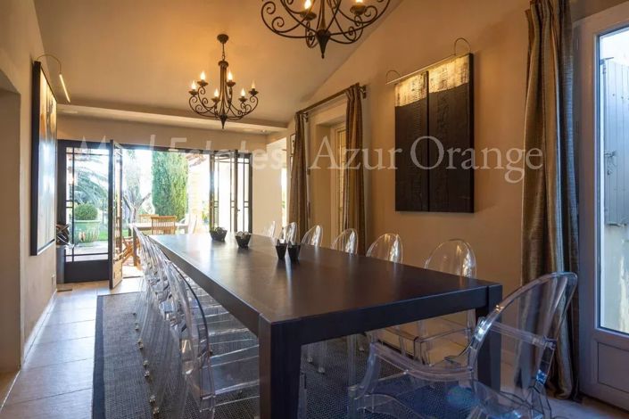 Image No.12-5 Bed House for sale