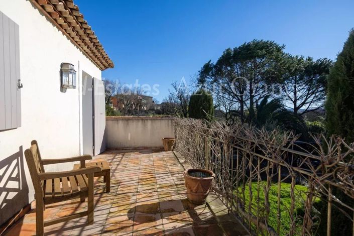 Image No.26-5 Bed House for sale