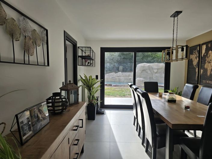 Image No.17-5 Bed House for sale