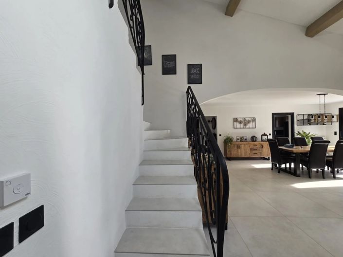 Image No.26-5 Bed House for sale