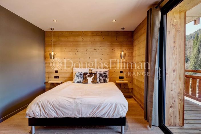 Image No.11-6 Bed House for sale