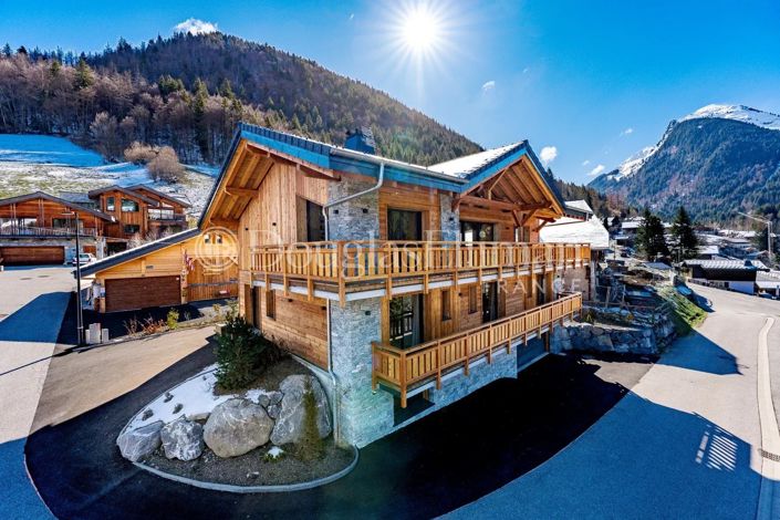 Image No.15-6 Bed House for sale