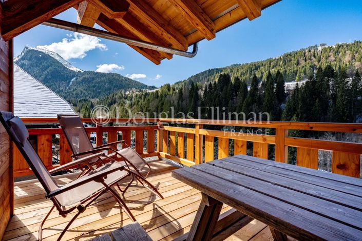 Image No.16-6 Bed House for sale