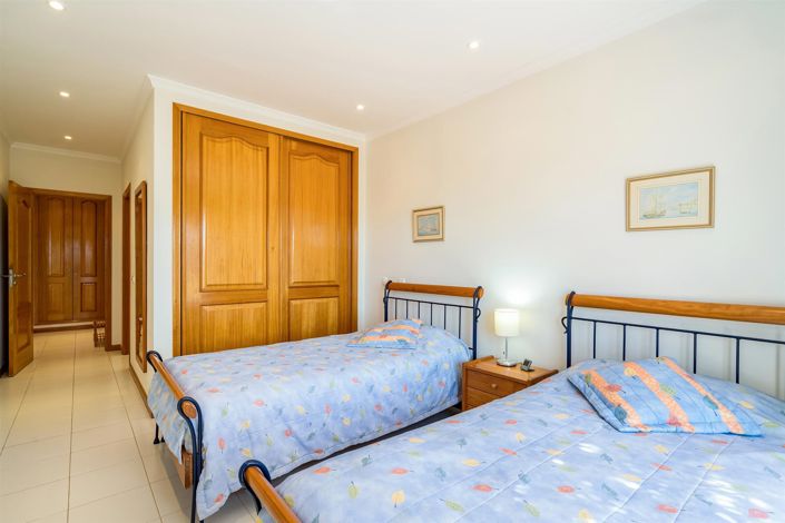 Image No.16-2 Bed Apartment for sale