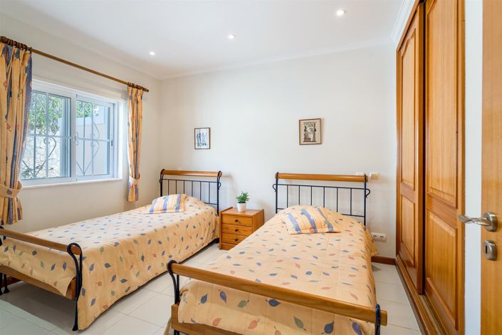 Image No.19-2 Bed Apartment for sale