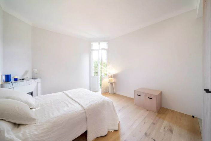 Image No.7-4 Bed House for sale