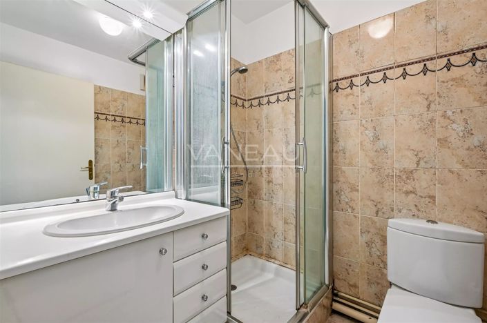 Image No.12-3 Bed Apartment for sale