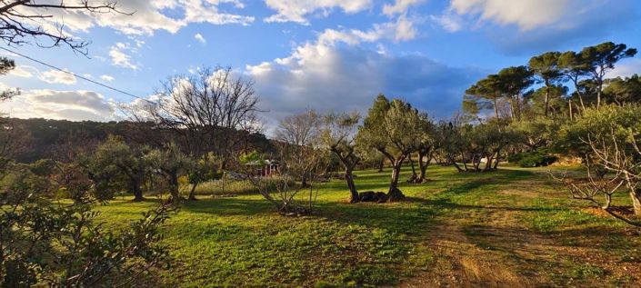 Image No.20-4 Bed House for sale