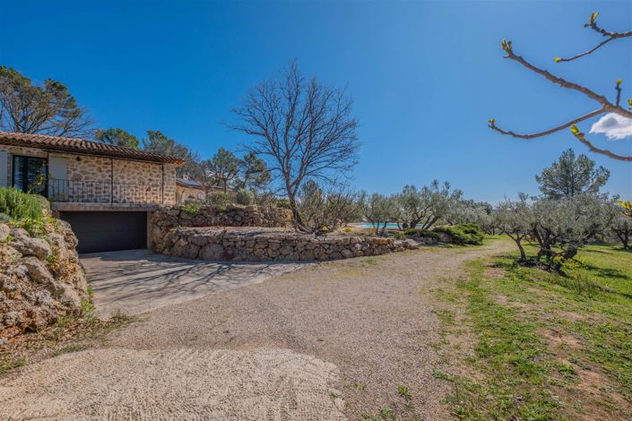 Image No.9-4 Bed House for sale