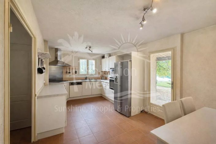 Image No.4-House for sale